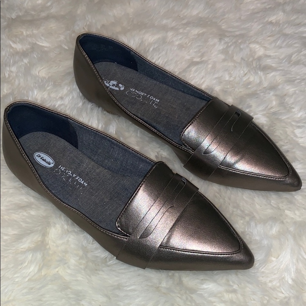 Dr. Scholl’s Metallic Grey Loafer Size 8.5